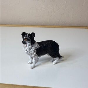 ‘09 Papo Dog Border Collie Figurine